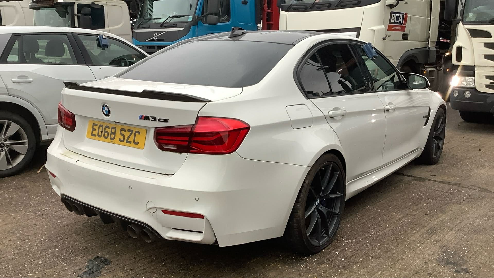 Alpine White BMW M3 CS EO68SZC